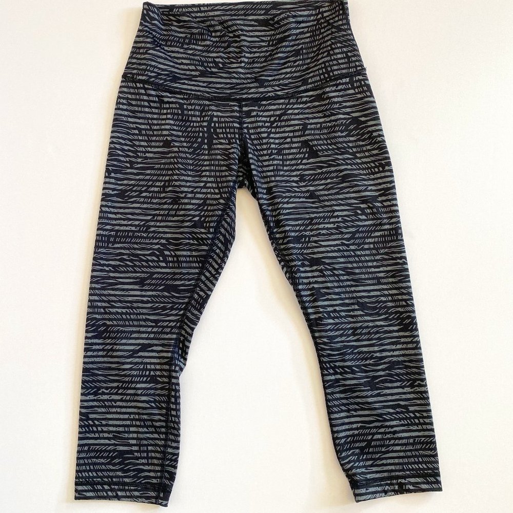 lululemon athletica Black and Gray Patterned Leggings